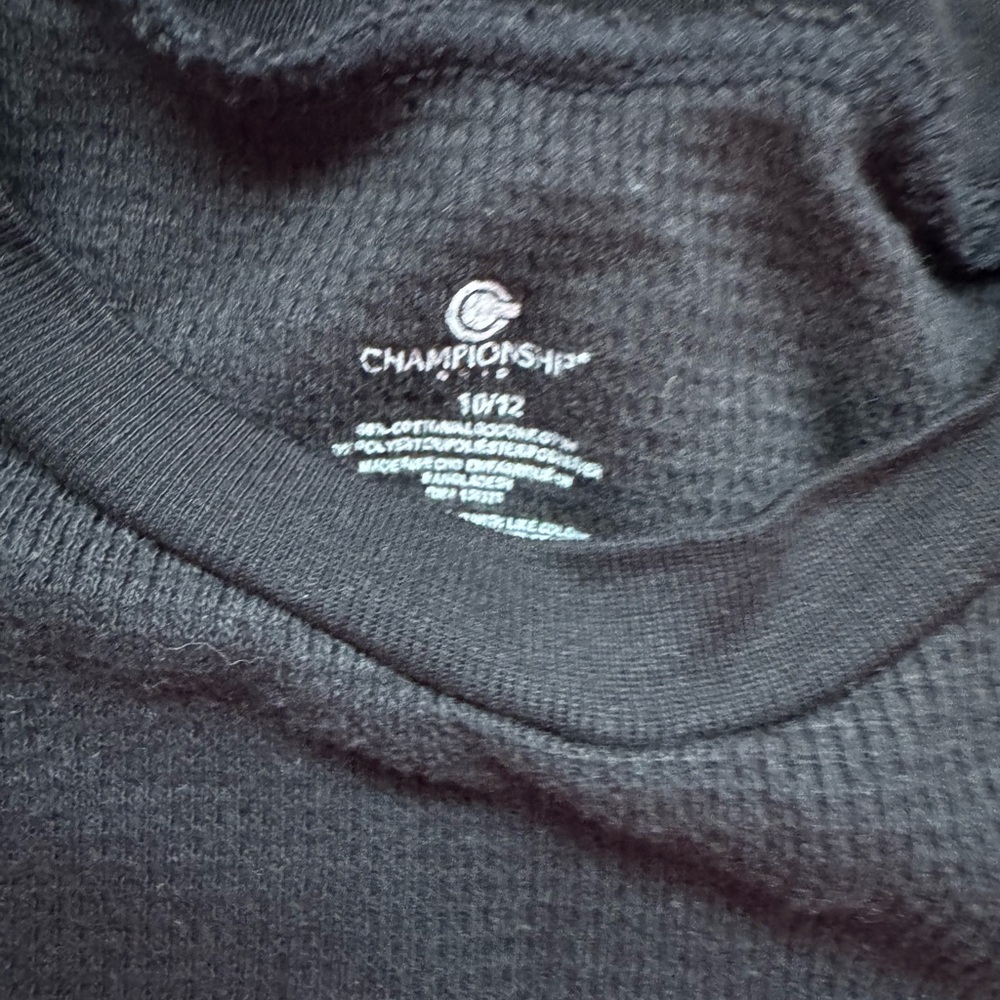 Championship Kids Black Waffle Knit Top Size 10/12 - Picture 2 of 2